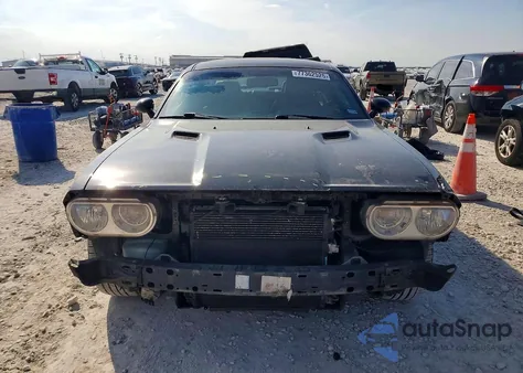 2014 Dodge Challenger Sxt z USA, uszkodzony, nr VIN 2C3CDYAG7EH158452